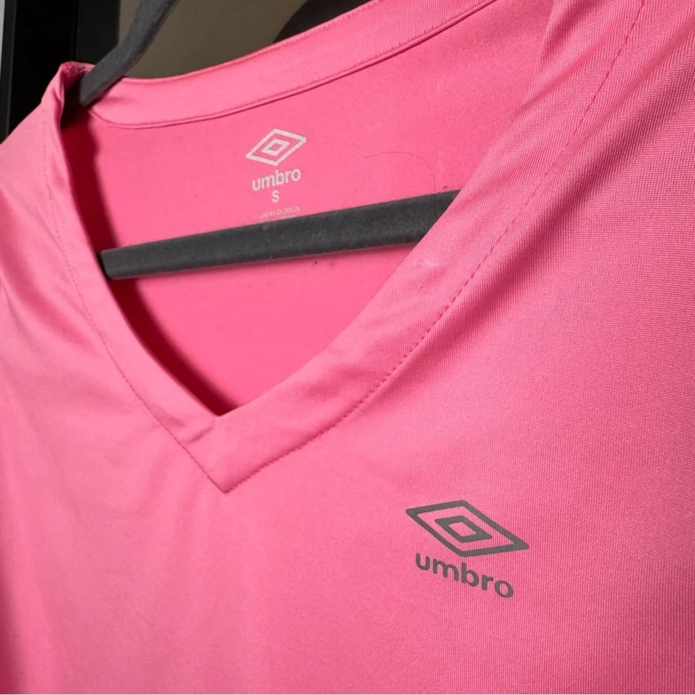 Umbro Athletic Shirt - Picture 2 of 4